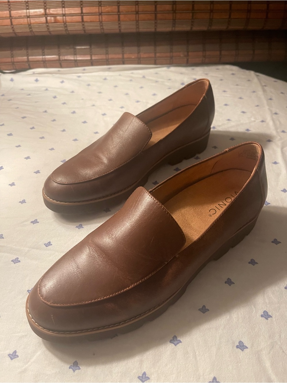 Vionic Brown Leather Women's Slip-On Loafers